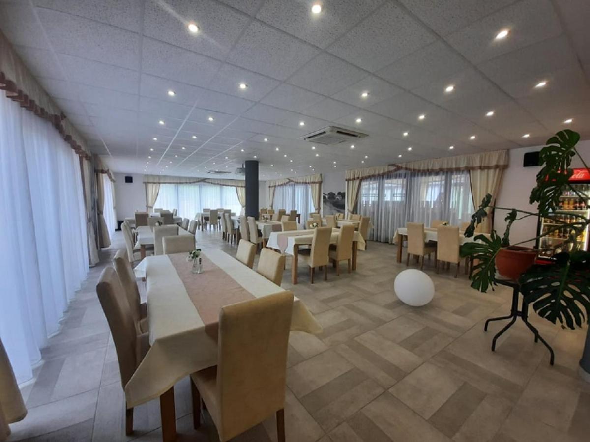 Csonak Vendeghaz Appartement Dávod Buitenkant foto
